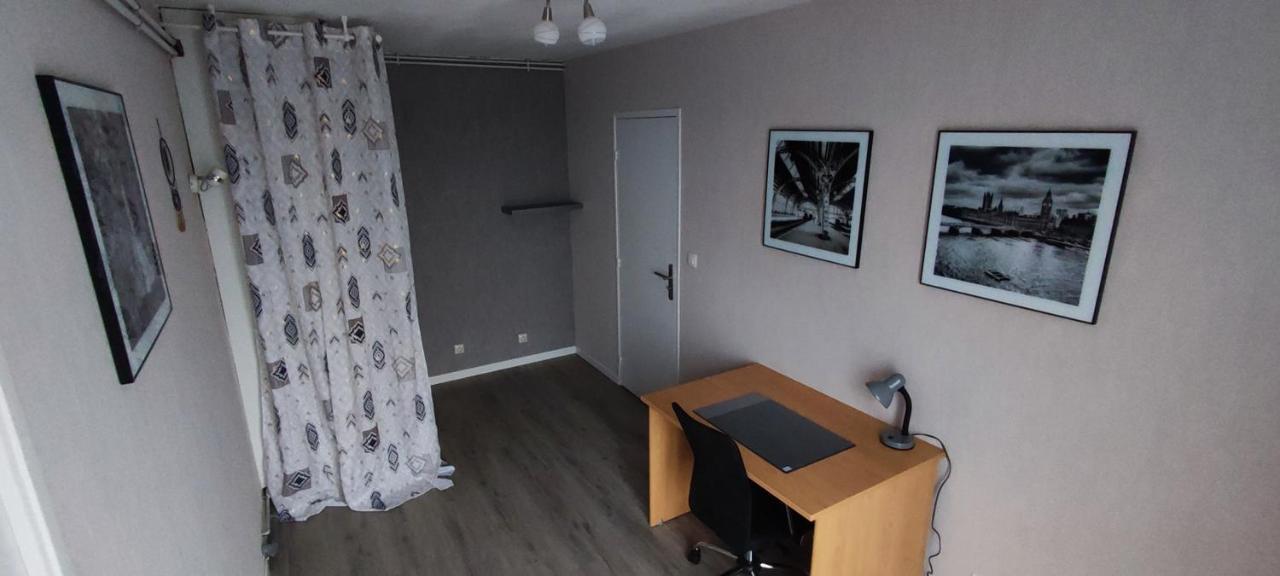 Chez Romain, Appartement Proche Commerces Et Centre Ville Avec Wifi Verdun-sur-Meuse Exterior foto
